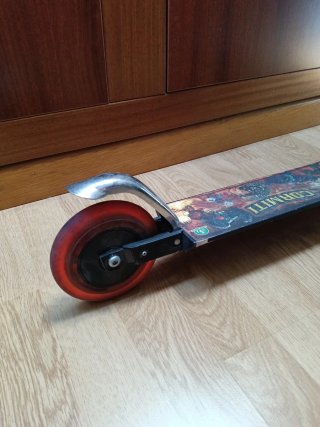 Patinete y monopatín infantil