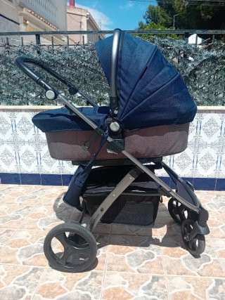 Carro de paseo azul marino