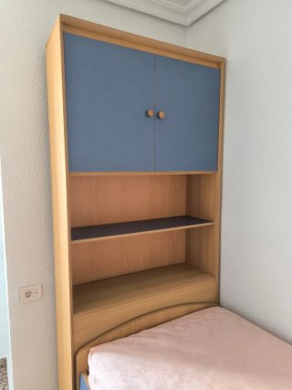 Mueble con escritorio, estantería y cama nido