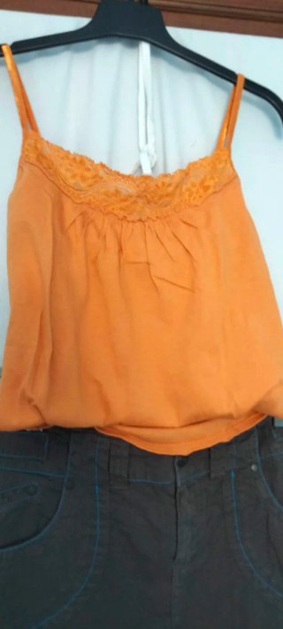 Conjunto Pull & Bear falda y top naranja