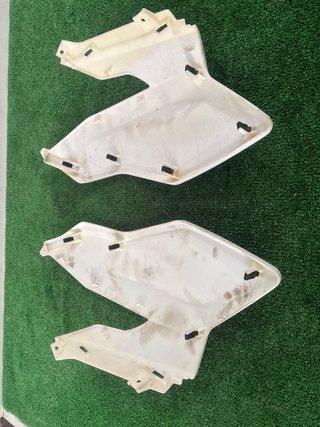 CARENADO LATERAL VOGE SR1 125 SCOOTER