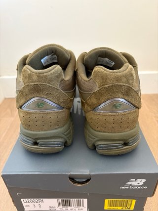 New Balance 2002R Verde Talla 41.5