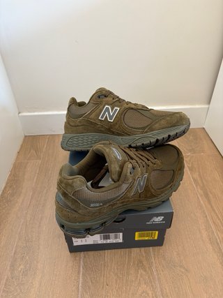 New Balance 2002R Verde Talla 41.5
