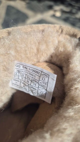 Botas UGG Classic Mini Plataforma Beige
