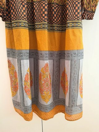 Vestido Maison Hotel estampado talla M