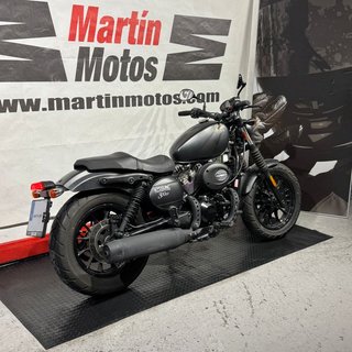HYOSUNG Aquila Bobber GV 300 S