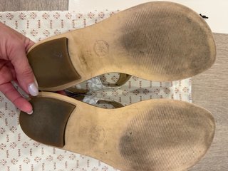 Sandalias Michael Kors Blancas y Doradas