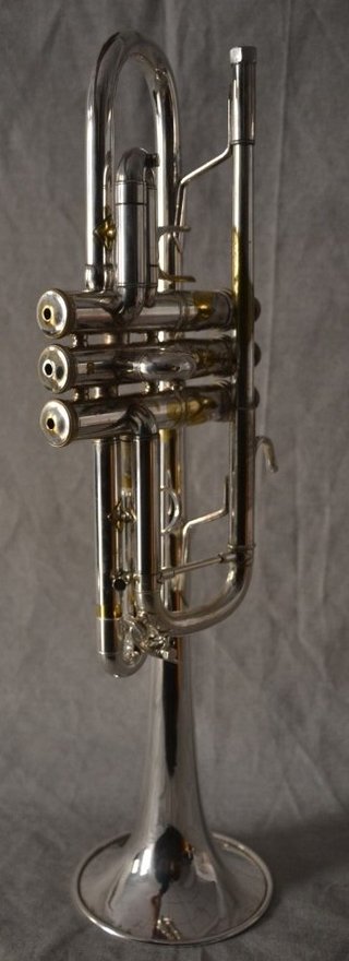 Trompeta DO Bach Stradivarius 239 muy buen estado