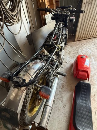Ducati 500 Desmo Roja