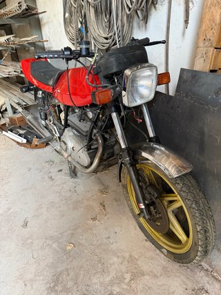 Ducati 500 Desmo Roja