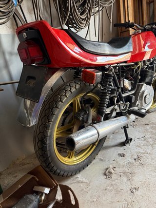Ducati 500 Desmo Roja