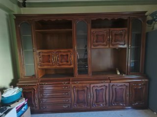 Mueble salón madera vitrinas