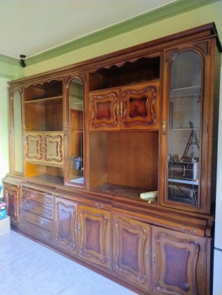 Mueble salón madera vitrinas