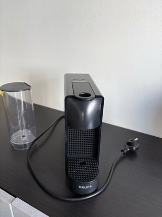 Máquina café Nespresso Krups Preta