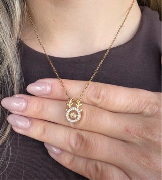 Collar fino acero inoxidable con colgante reno