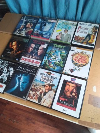 LIQUIDACIÓN DE PELÍCULAS,,SIN USAR,, SON A 1€ PELI