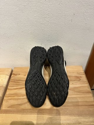 Adidas Predator calcetto 40