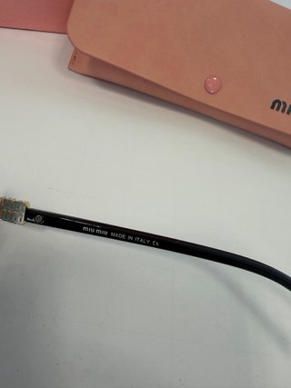 Gafas Miu Miu Negras y Doradas