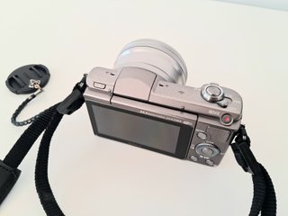1.954 DISPAROS Cámara Sony A5100 con objetivo kit