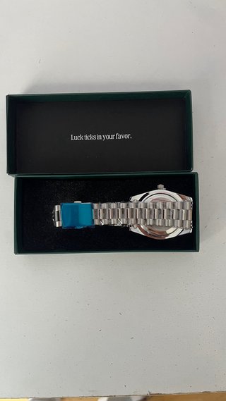 Reloj Lucky Time Elegante Nuevo
