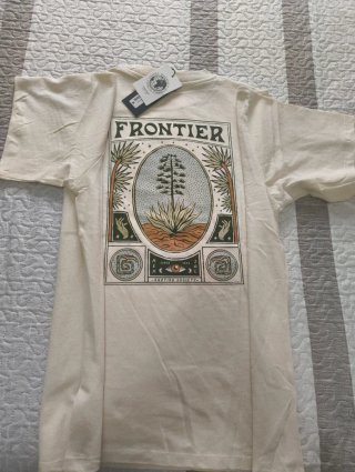 Camiseta manga corta talla M marca KAOTIKO