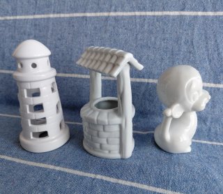 Lote 3 figuras: Faro, Pozo y Mono