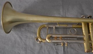 Trompeta Bach Stradivarius 37 Raw Brass Sib