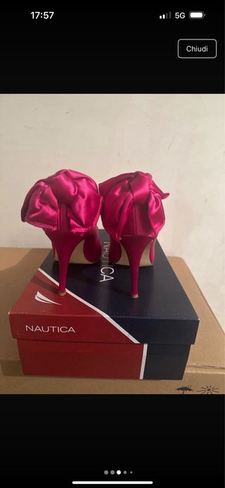 Scarpe con tacco rosa fiocco