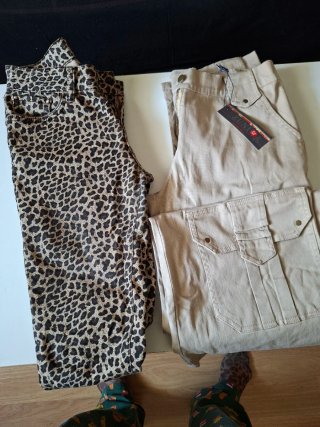 Lote 18 pantalones Denim, pitillos,cargo y chinos.