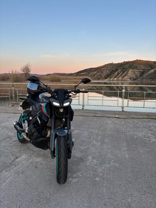 Yamaha MT-125 2022 Cyan Grey + Mivv GP Pro
