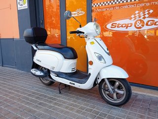 SYM Fiddle III 125 Scooter Blanca