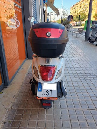 SYM Fiddle III 125 Scooter Blanca
