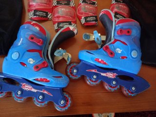 Patines en línea infantiles + protecciones