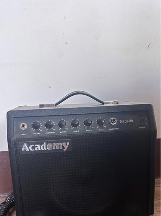 Guitarra Eléctrica Roja + Funda + Amplificador