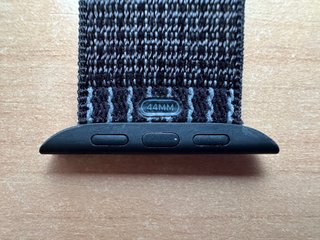 Apple Watch X Nike 44mm. Black Sport Loop