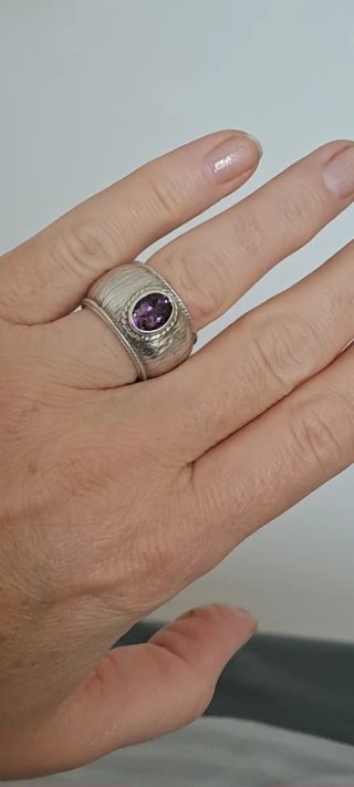 Anello fascione con pietra viola tg 17.5
