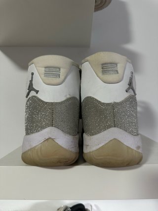 Jordan 11 Metallic Silver Talla 42.5