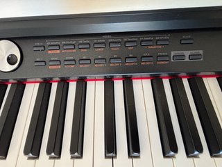 Piano eléctrico madera blanco