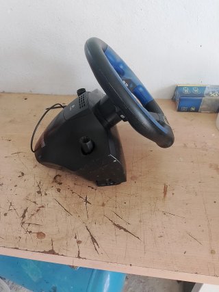 Volante Logitech Gran Turismo Force Feedback