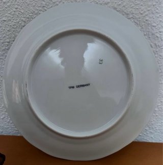 Vajilla TPM Porcelana + Cubiertos Dorados