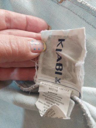 Cazadora vaquera Kiabi con tachuelas