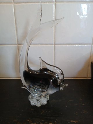 Figura de vidrio Murano pez negro