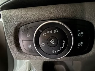 FORD TRANSIT CUSTOM 2.0 TDCI AMBIENTE combi 6 plaz