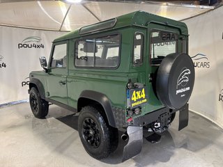 Land Rover Defender 90 TD4