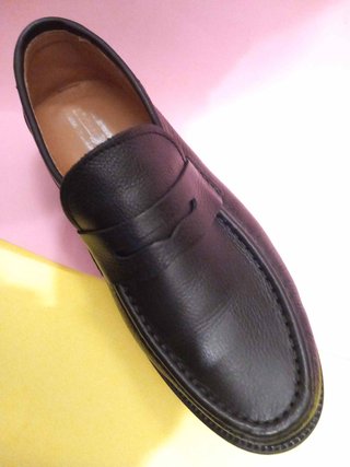 Zapatos clásicos negros para hombre. Hechos en Ita