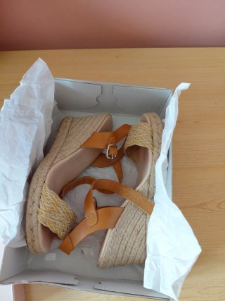 Sandalias cuña Mia Loé mujer