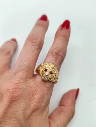 Anillo Oro 18kt León Rubíes y Diamante