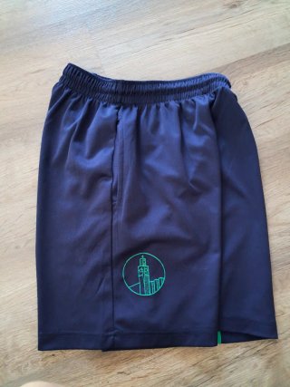 Pantalones cortos uniforme escolar.