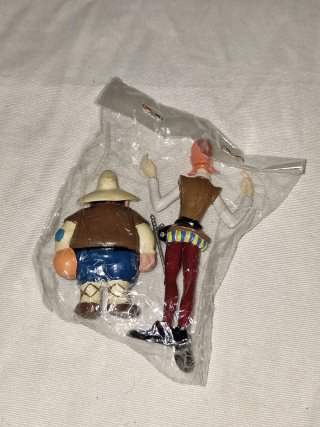 Lote 2 figuras Don Quijote y Sancho