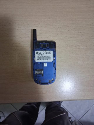 Cellulare LG U8330 Vintage Blu/Argento